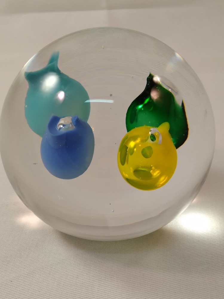 Skleněné těžítko -  barevné bubliny - obrázek