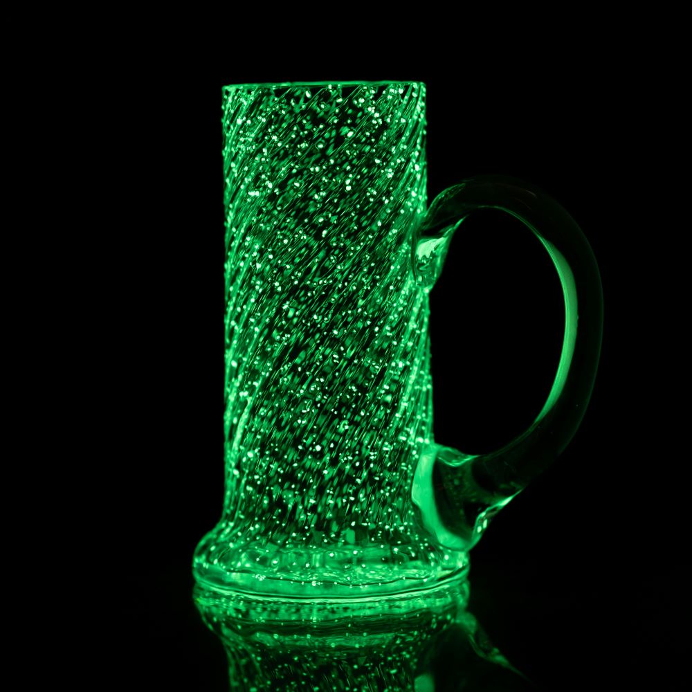 Fluorescenční - svítící třetinka - obrázek
