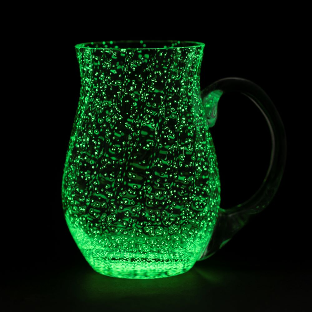 Fluorescenční - svítící skleněný půllitr - obrázek