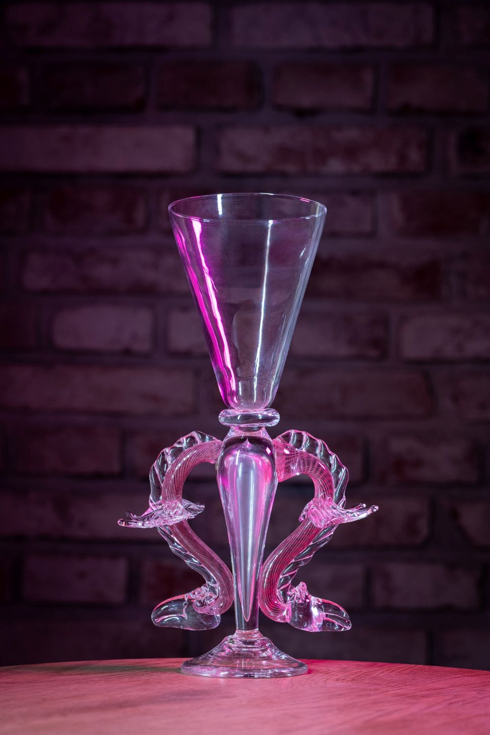 Skleněný pohár Dragon cup - obrázek