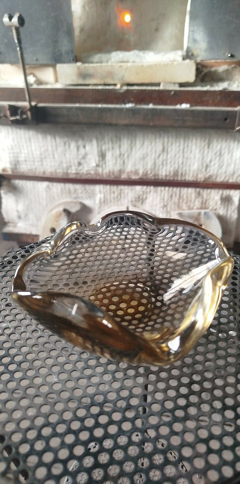 Skleněný popelník Doprodej - obrázek