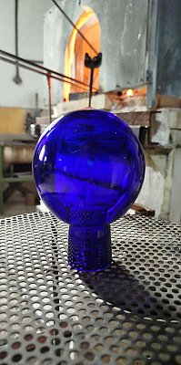 obr/003/i003457-555802298-793154136950530-.jpg Skleněná plotová koule Doprodej - obrázek